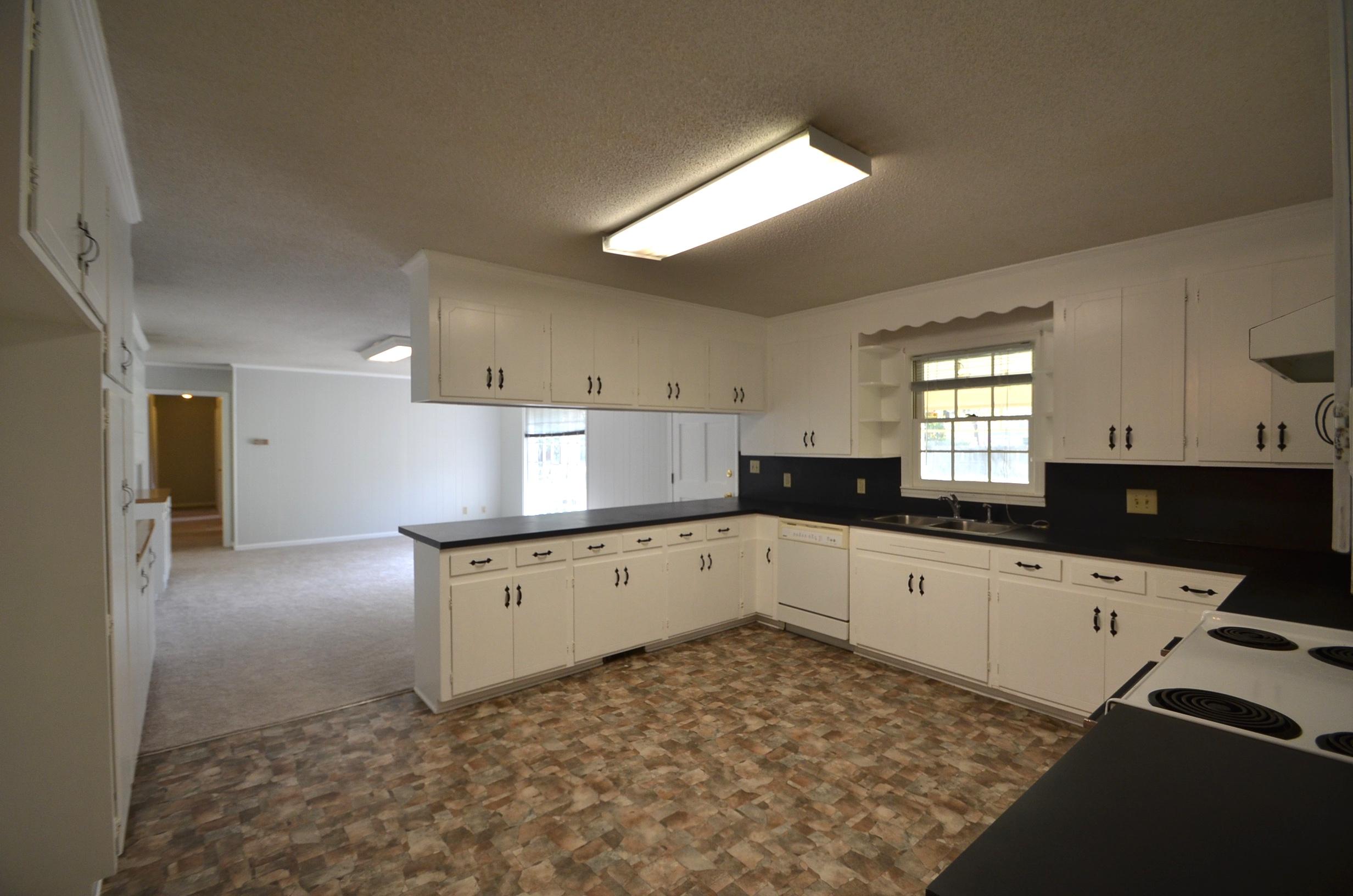 215 Quail Street Pinopolis, SC 29469 - Photo 14 of 27 DSC_1023