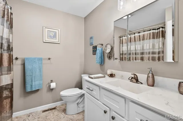 $425,000 | 32 Adderly Lane, Millstadt, IL 62260