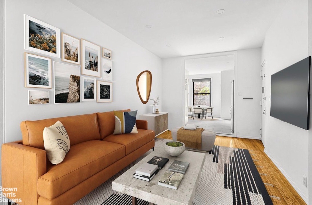 204 East 90th Street, Unit 4E Manhattan, NY 10128 - Photo 1 of 9 Gallery Image 1