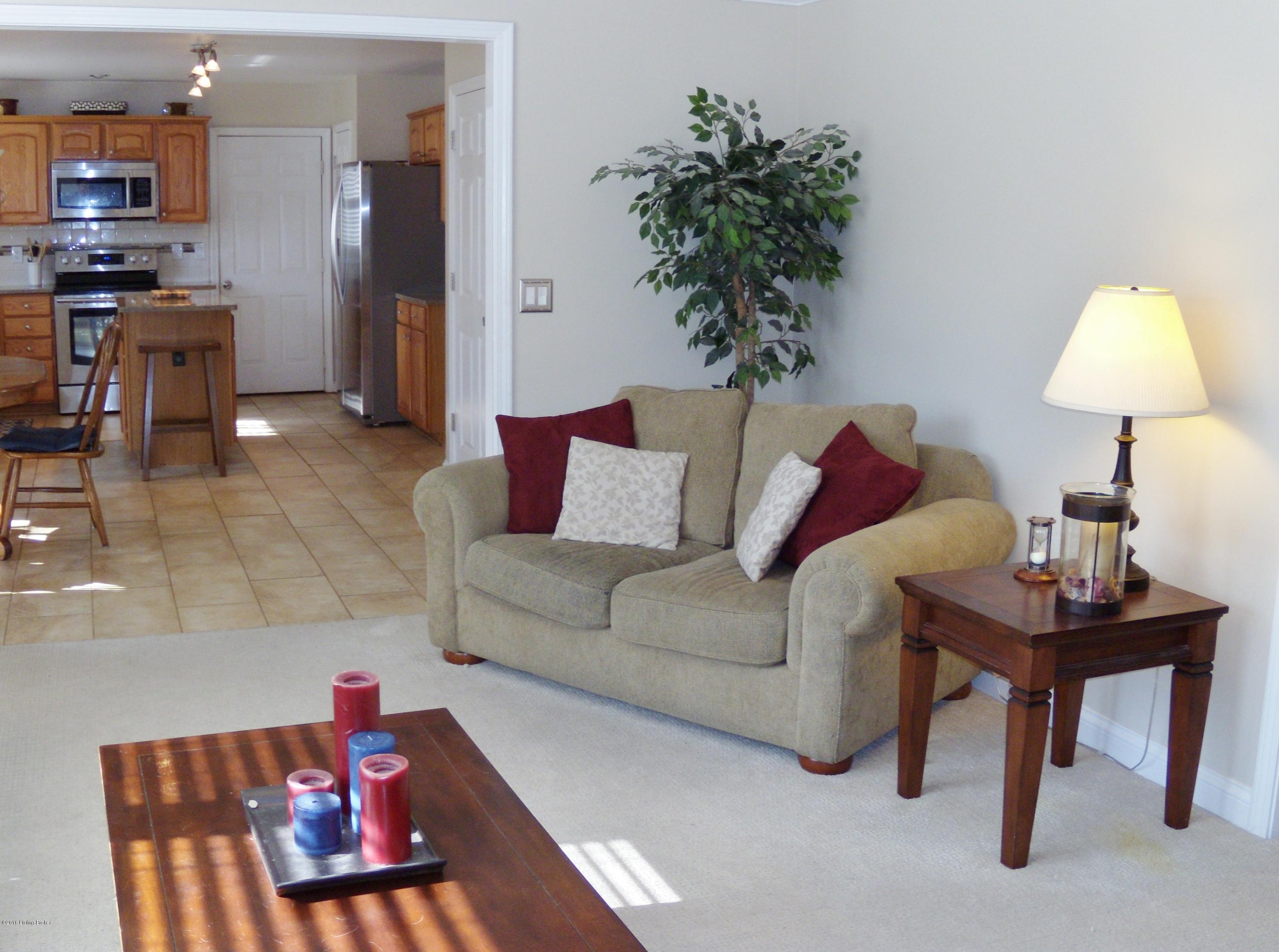 3218 Trail Ridge Road Louisville, KY 40241 - Photo 17 of 63 11 Family Room