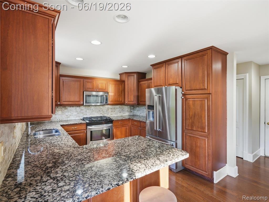 1232 Thorn Ridge Drive Howell, MI 48843 - Photo 9 of 47