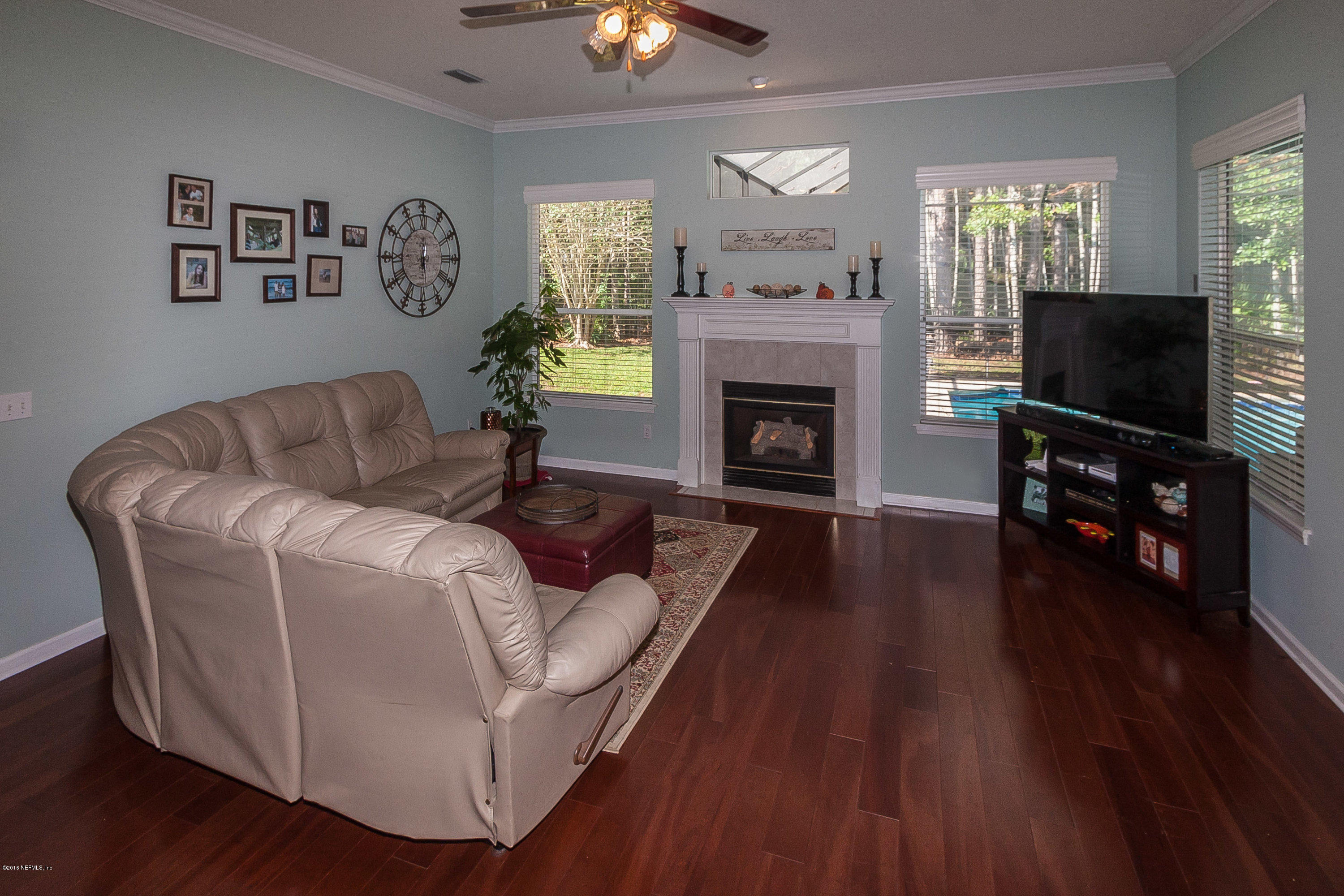 9116 Timberlin Lake Road Jacksonville, FL 32256 - Photo 12 of 26 Family room