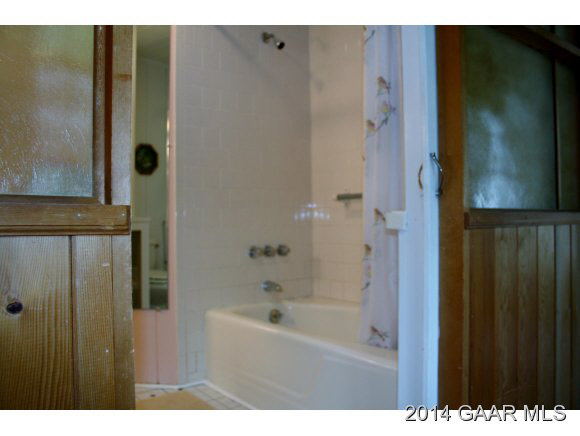 9067 Big Valley Road Warm Springs, VA 24484 - Photo 22 of 44 Gallery Image 22