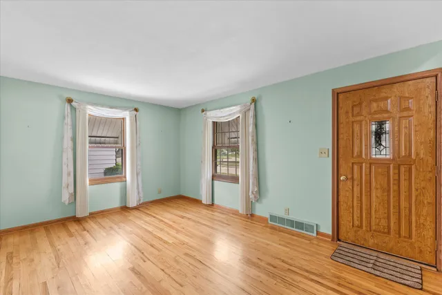 $299,900 | 7851 19th Avenue, Kenosha, WI 53143