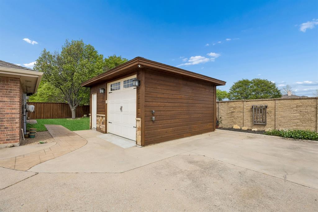 513 Rothschild Lane Murphy, TX 75094 - Photo 3 of 26