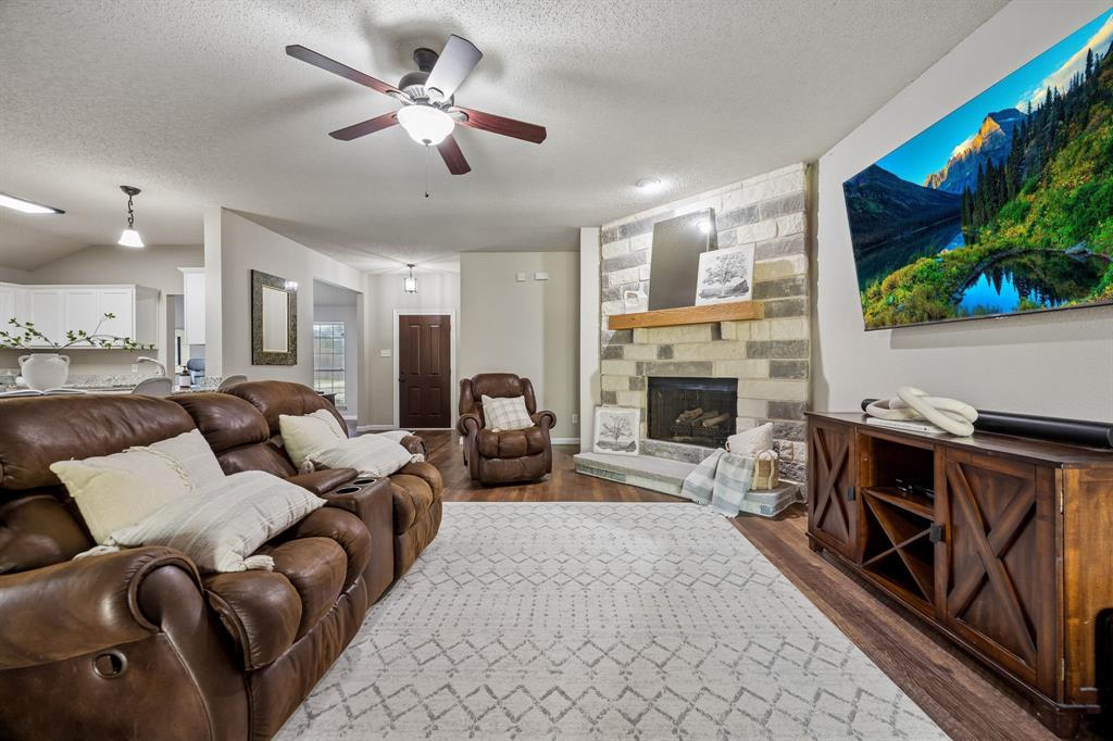 513 Rothschild Lane Murphy, TX 75094 - Photo 4 of 26