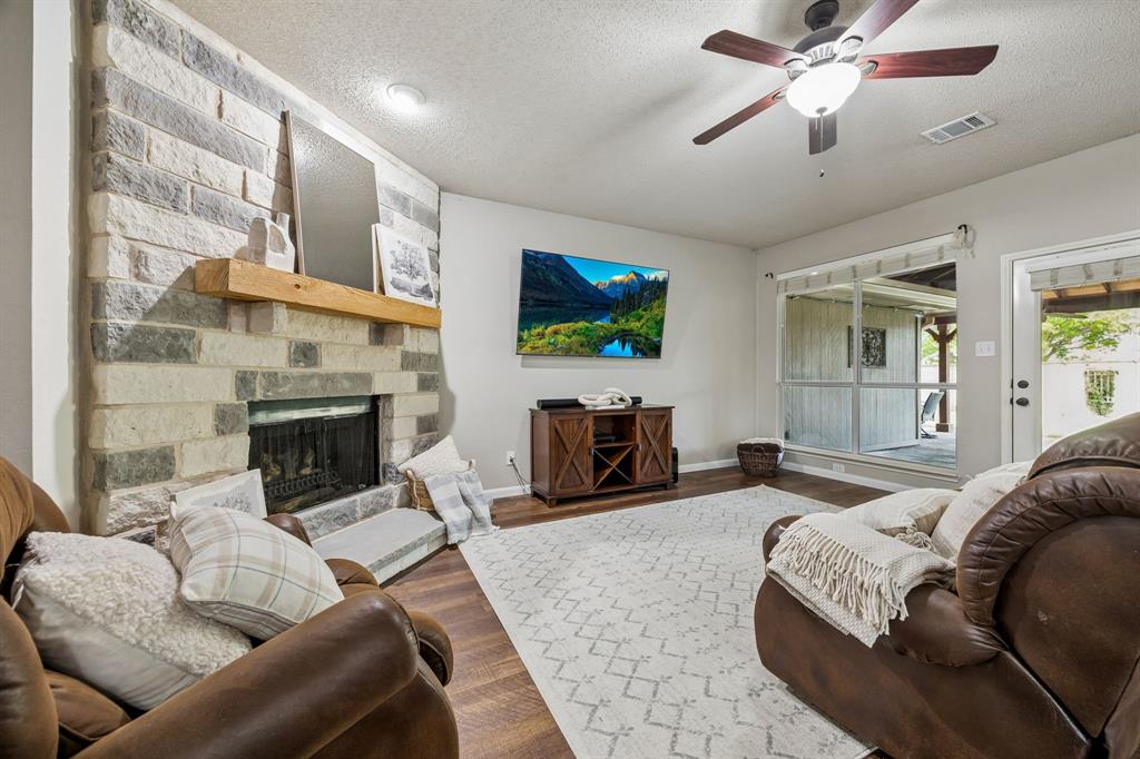 513 Rothschild Lane Murphy, TX 75094 - Photo 6 of 26