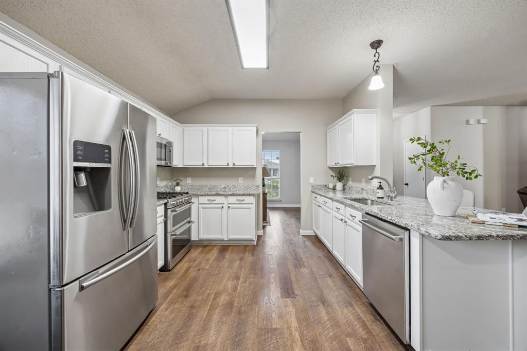 513 Rothschild Lane Murphy, TX 75094 - Photo 9 of 26