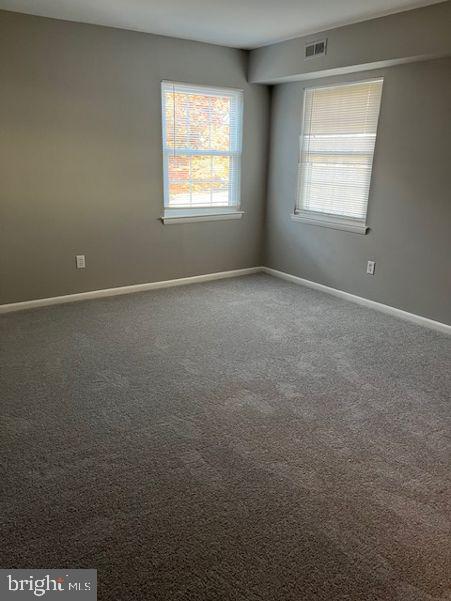 430 B Willow Turn Mount Laurel, NJ 08054 - Photo 8 of 19 an empty room with a window