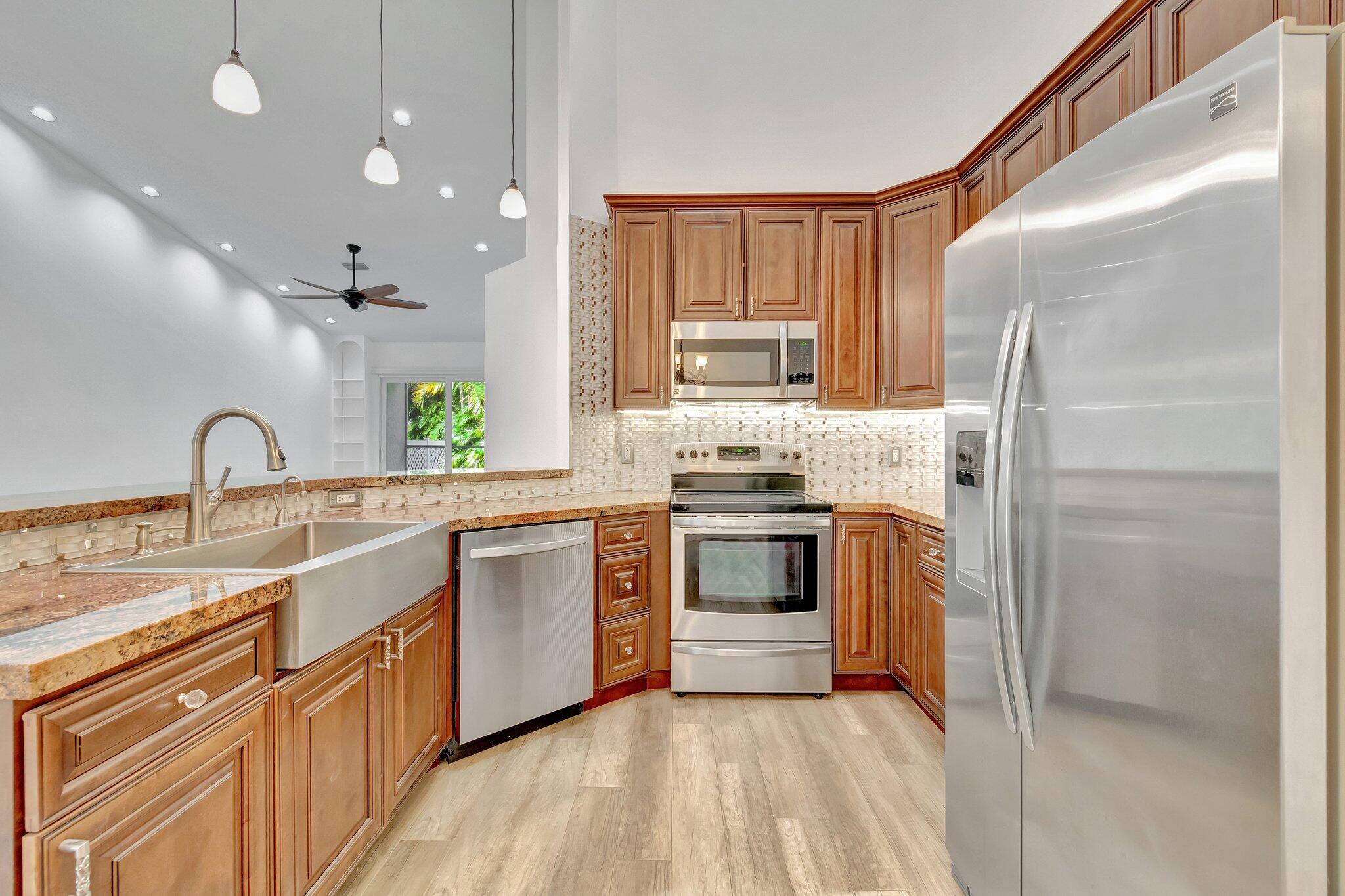 9237 Vineland Court, Unit F Boca Raton, FL 33496 - Photo 10 of 53 GRANITE COUNTERS