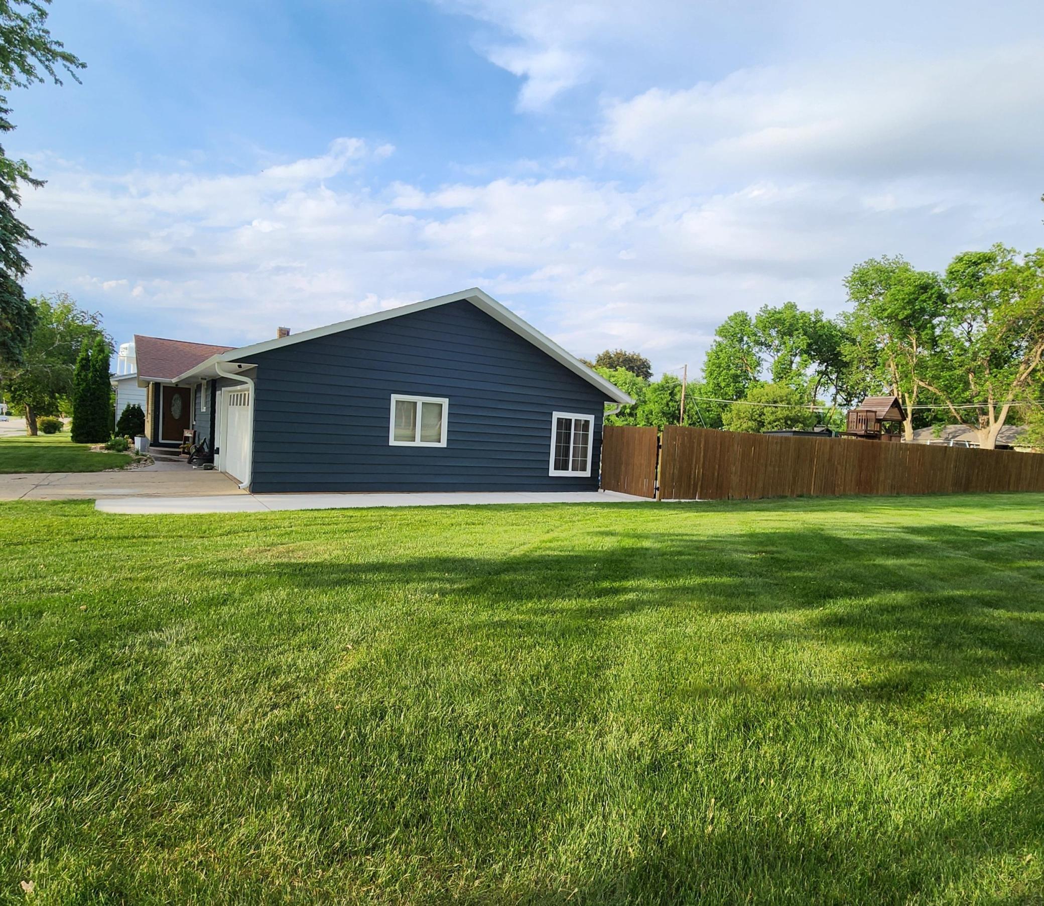 1105 5th Avenue Southwest Pipestone, MN 56164 - Photo 6 of 37