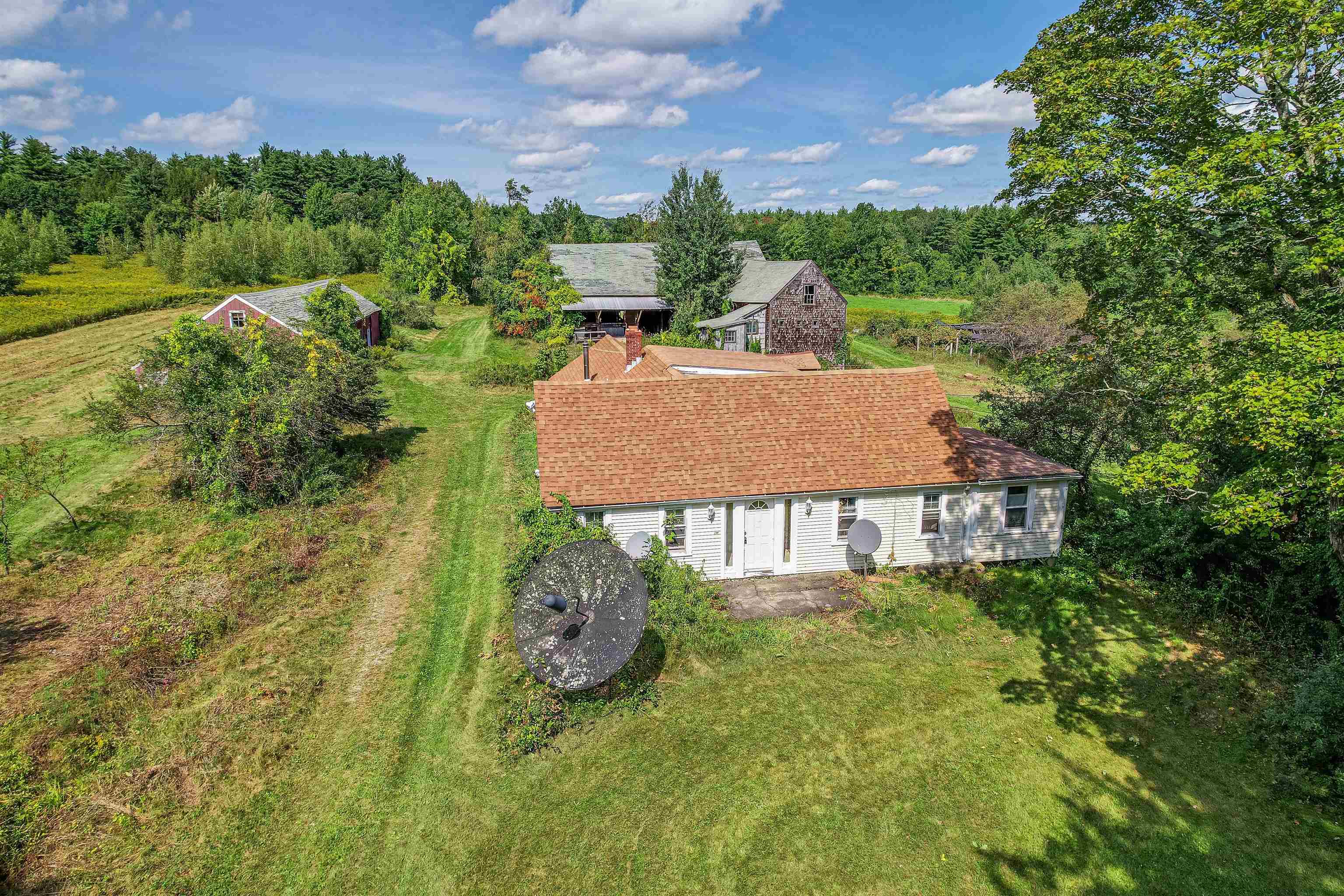 39 Keyes Road Wilton, NH 03086 - Photo 2 of 34