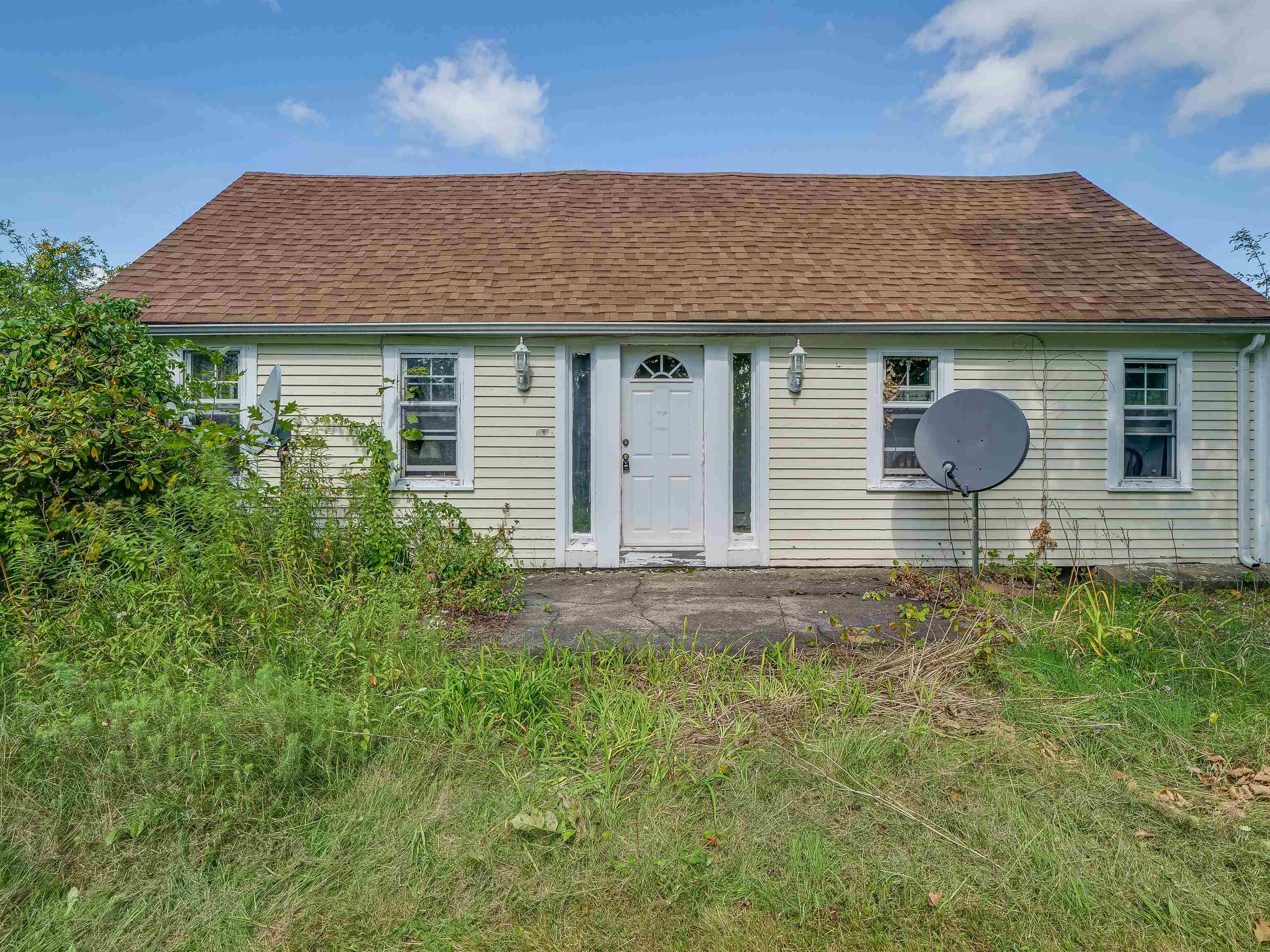 39 Keyes Road Wilton, NH 03086 - Photo 3 of 34