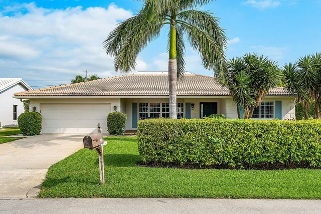 $1,999,950 | 899 Barcelona Drive, Boca Raton, FL 33432