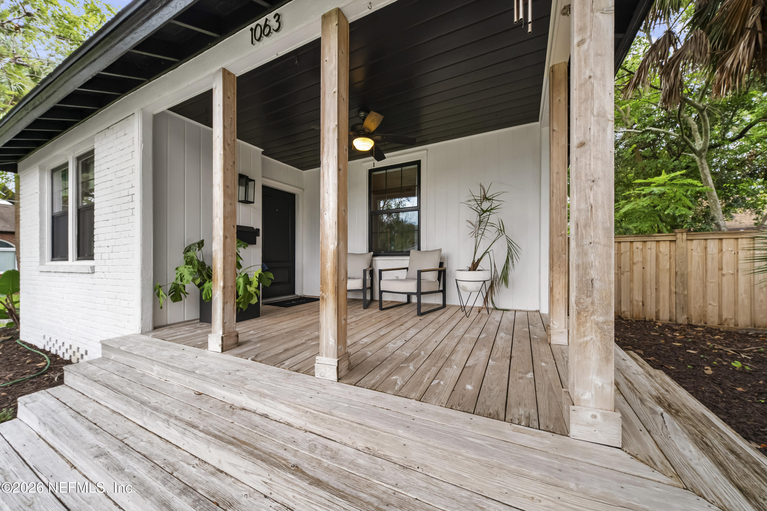 1063 South Shores Road Jacksonville, FL 32207 - Photo 6 of 36 1063 S Shores Rd (28).jpg-FULL
