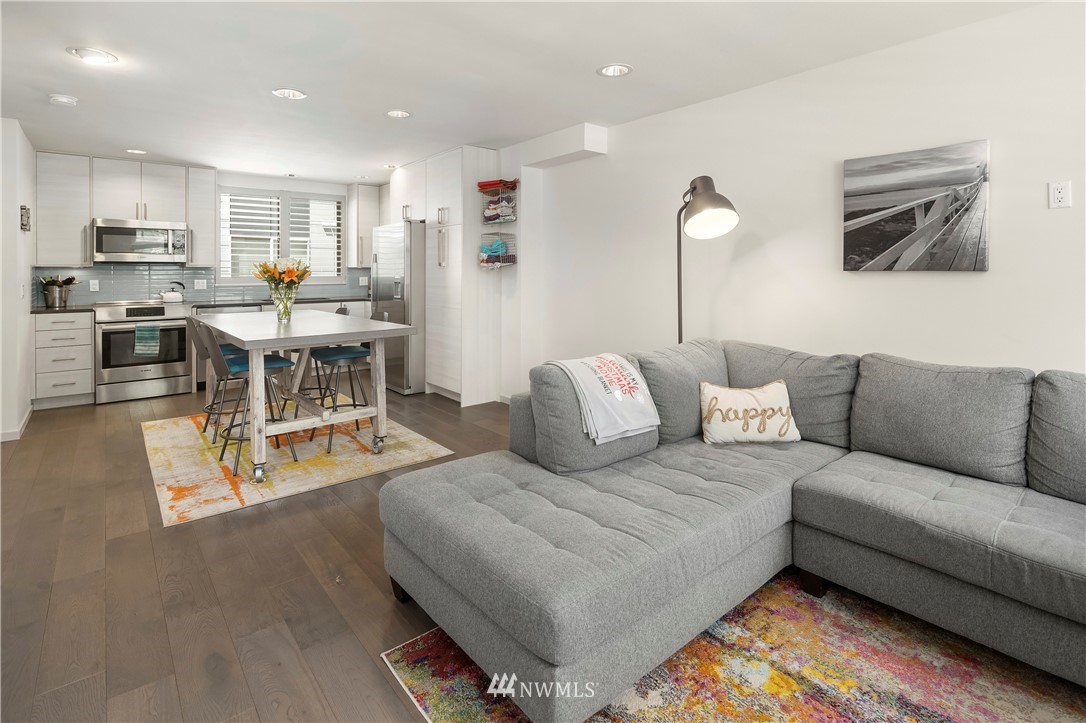 2415 Wickstrom Place Southwest Seattle, WA 98116 - Photo 12 of 35 Gallery Image 12