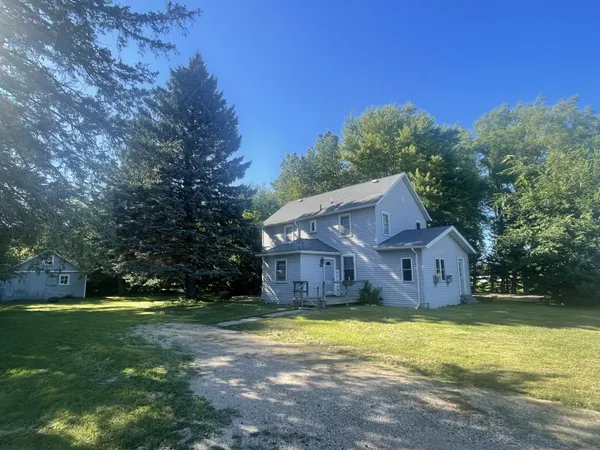 $102,000 | 801 Center Street, Tracy, MN 56175