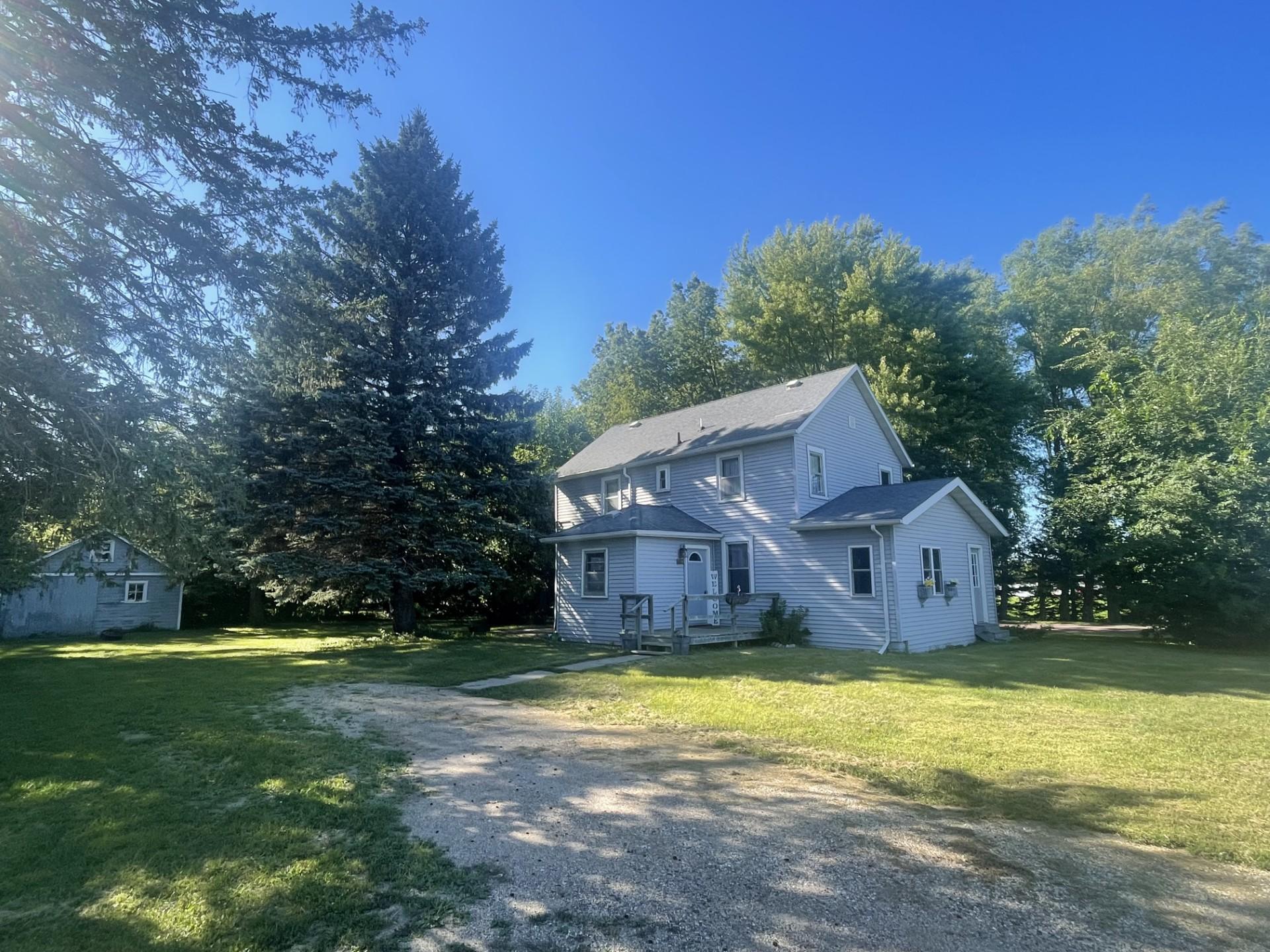 801 Center Street Tracy, MN 56175 - Photo 1 of 23