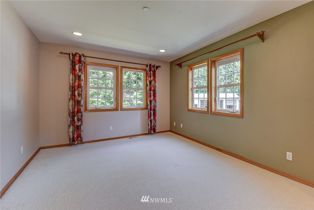 5728 Tolt Highlands Road Northeast Carnation, WA 98014 - Photo 19 of 40 Gallery Image 19