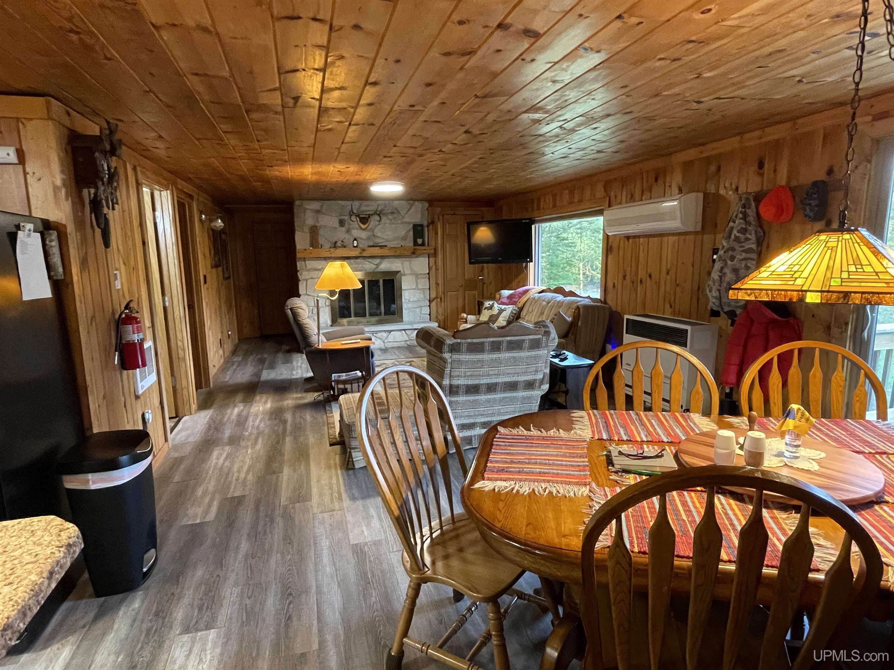 6627 West Co Road Manistique, MI 49854 - Photo 9 of 33