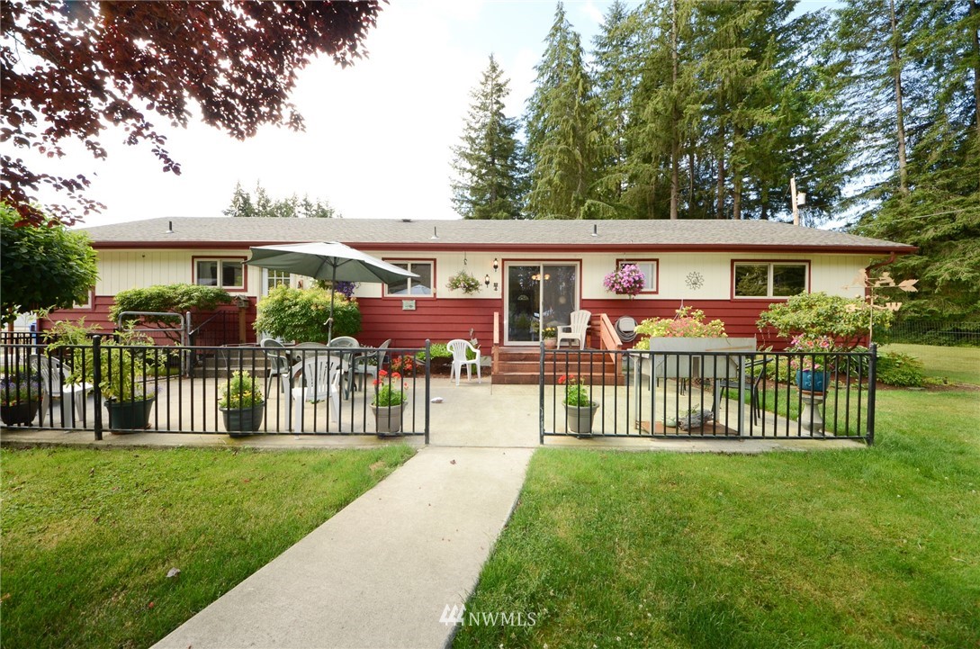 8215 173rd Avenue Southwest Rochester, WA 98579 - Photo 2 of 21