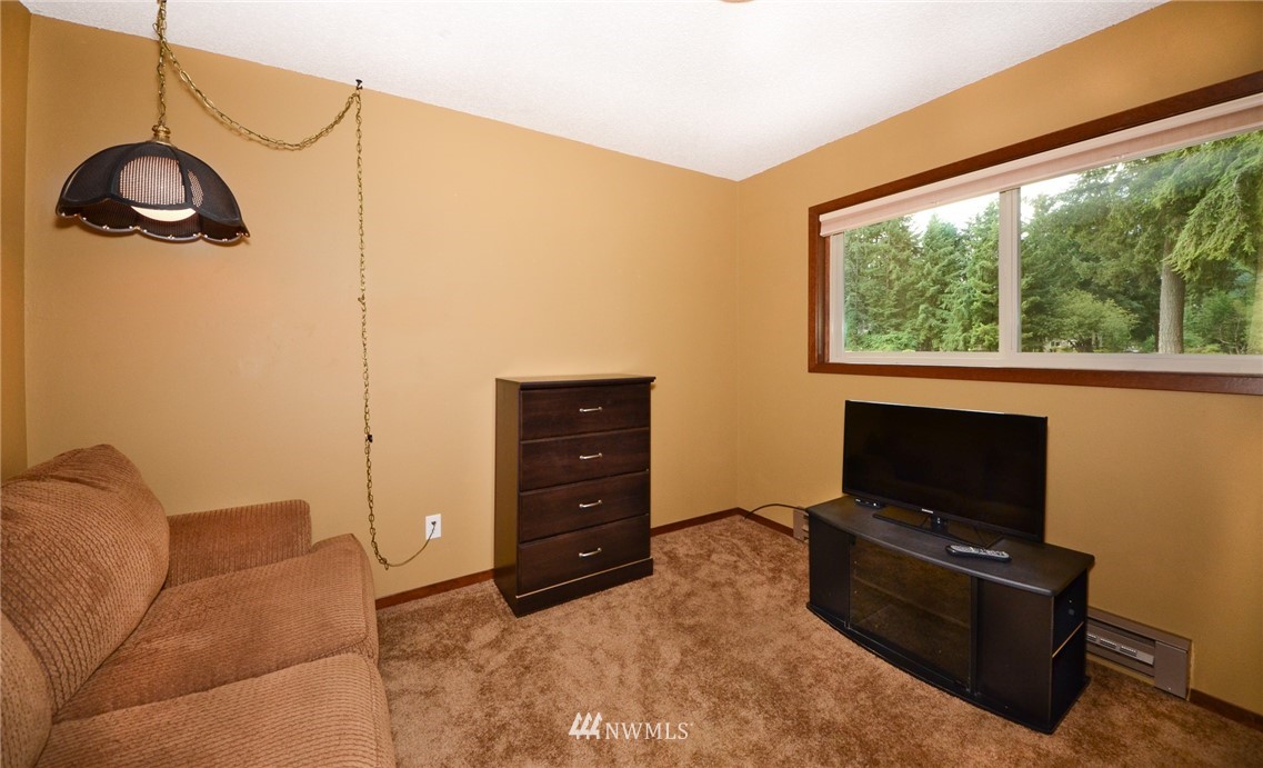 8215 173rd Avenue Southwest Rochester, WA 98579 - Photo 10 of 21