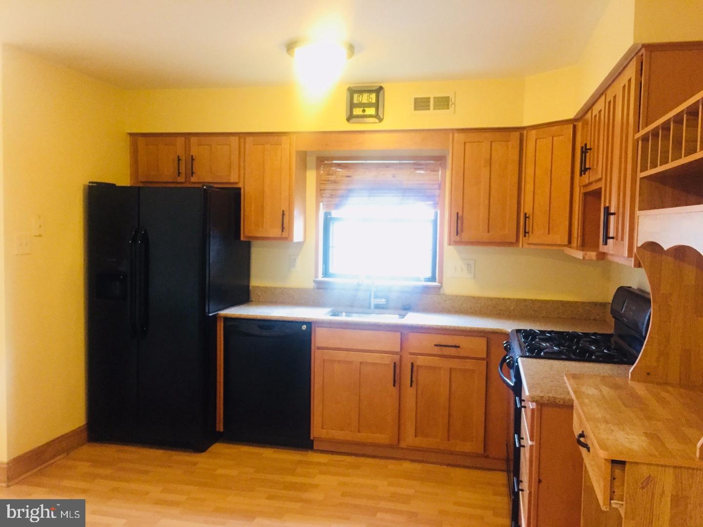 4301 Decatur Street Philadelphia, PA 19136 - Photo 6 of 17