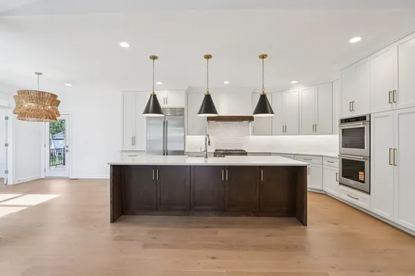 $903,800 | S360 Kellar Square, Geneva, IL 60134