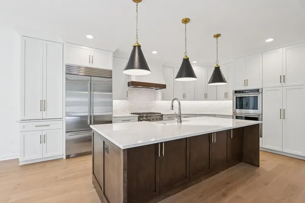 $903,800 | S360 Kellar Square, Geneva, IL 60134