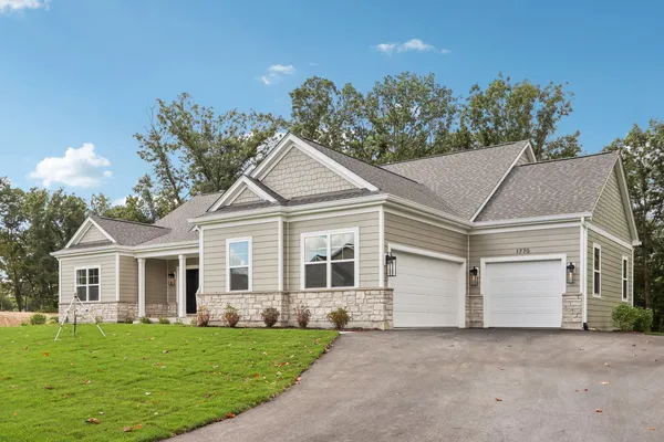 $903,800 | S360 Kellar Square, Geneva, IL 60134