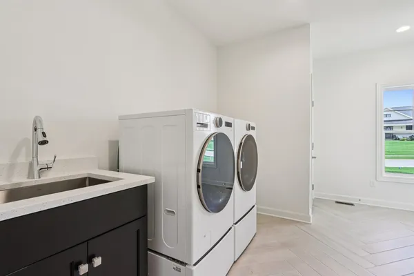 $903,800 | S360 Kellar Square, Geneva, IL 60134