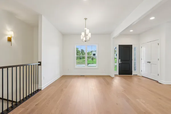 $903,800 | S360 Kellar Square, Geneva, IL 60134