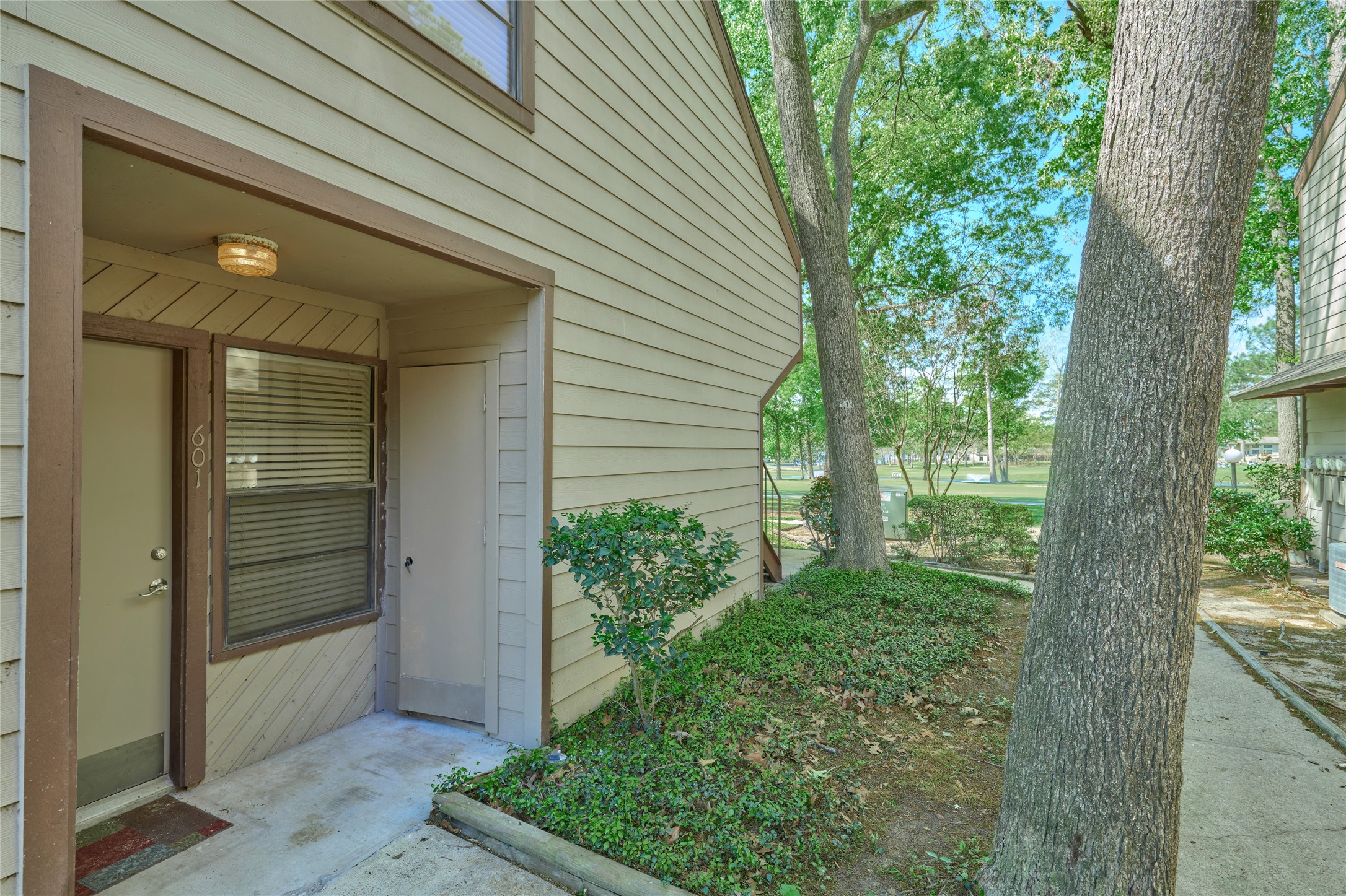 12900 Walden Road, Unit 601F Montgomery, TX 77356 - Photo 5 of 28 Private entrance to condo