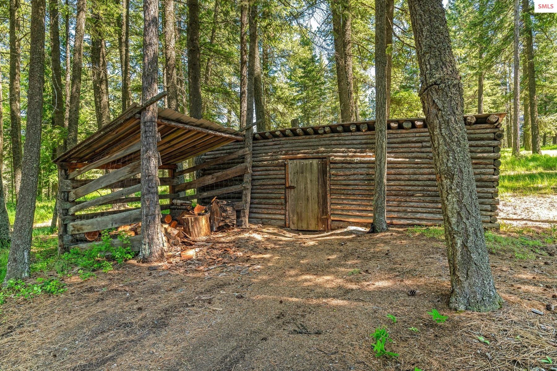526 Roop Road Cocolalla, ID 83813 - Photo 87 of 100 Wood shed