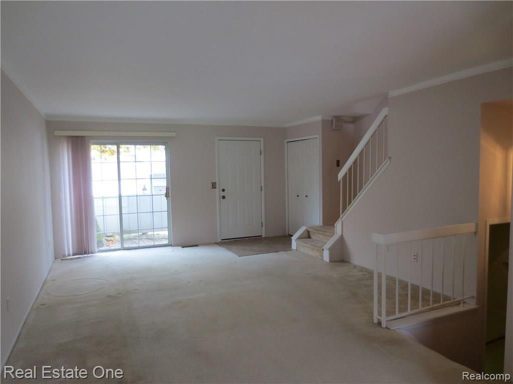 1295 Lamplighter Lane, Unit 75 Rochester Hills, MI 48306 - Photo 6 of 23
