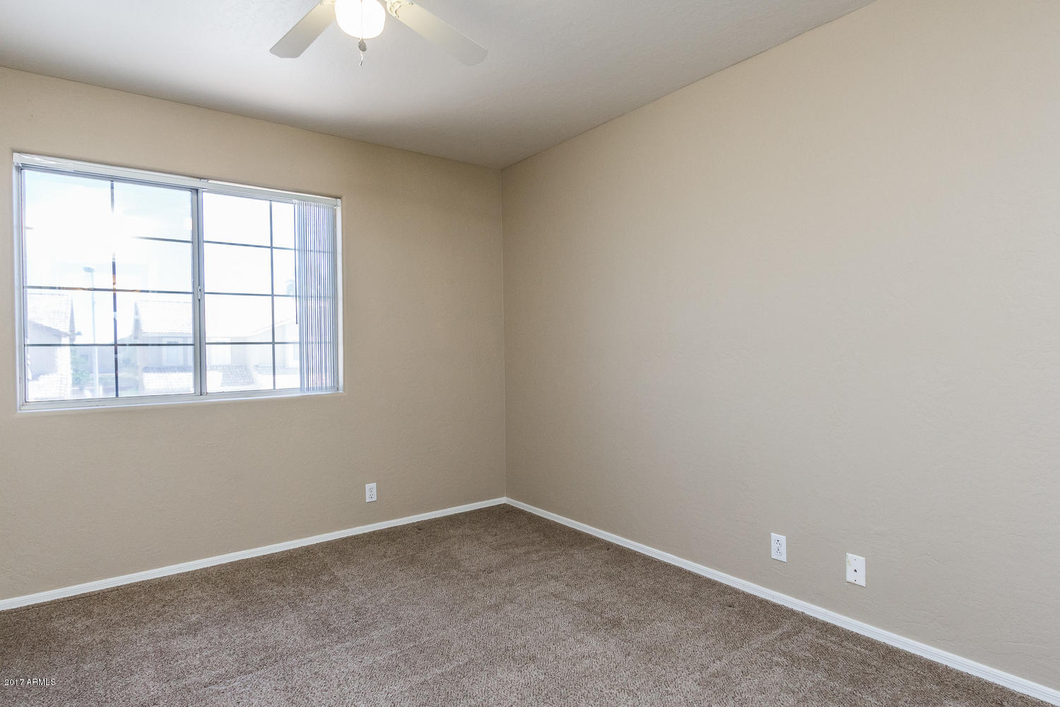 4240 East Raven Road Phoenix, AZ 85044 - Photo 23 of 35 4240 E Raven Rd Phoenix AZ-large-023-14-