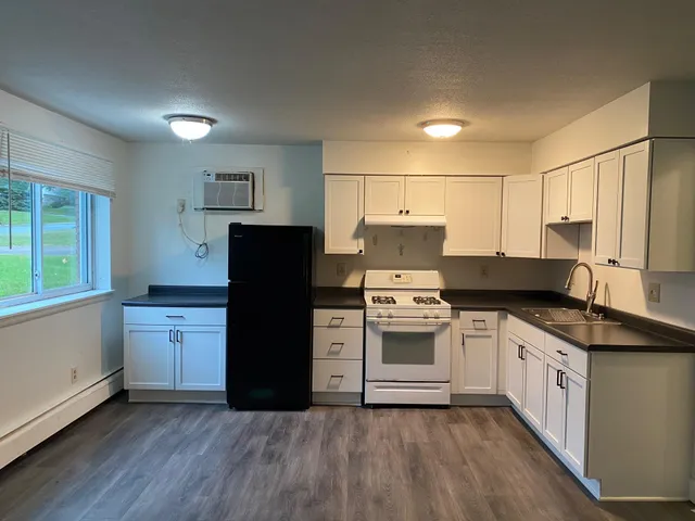 $625,000 | 2708 Xylon Avenue North, New Hope, MN 55427