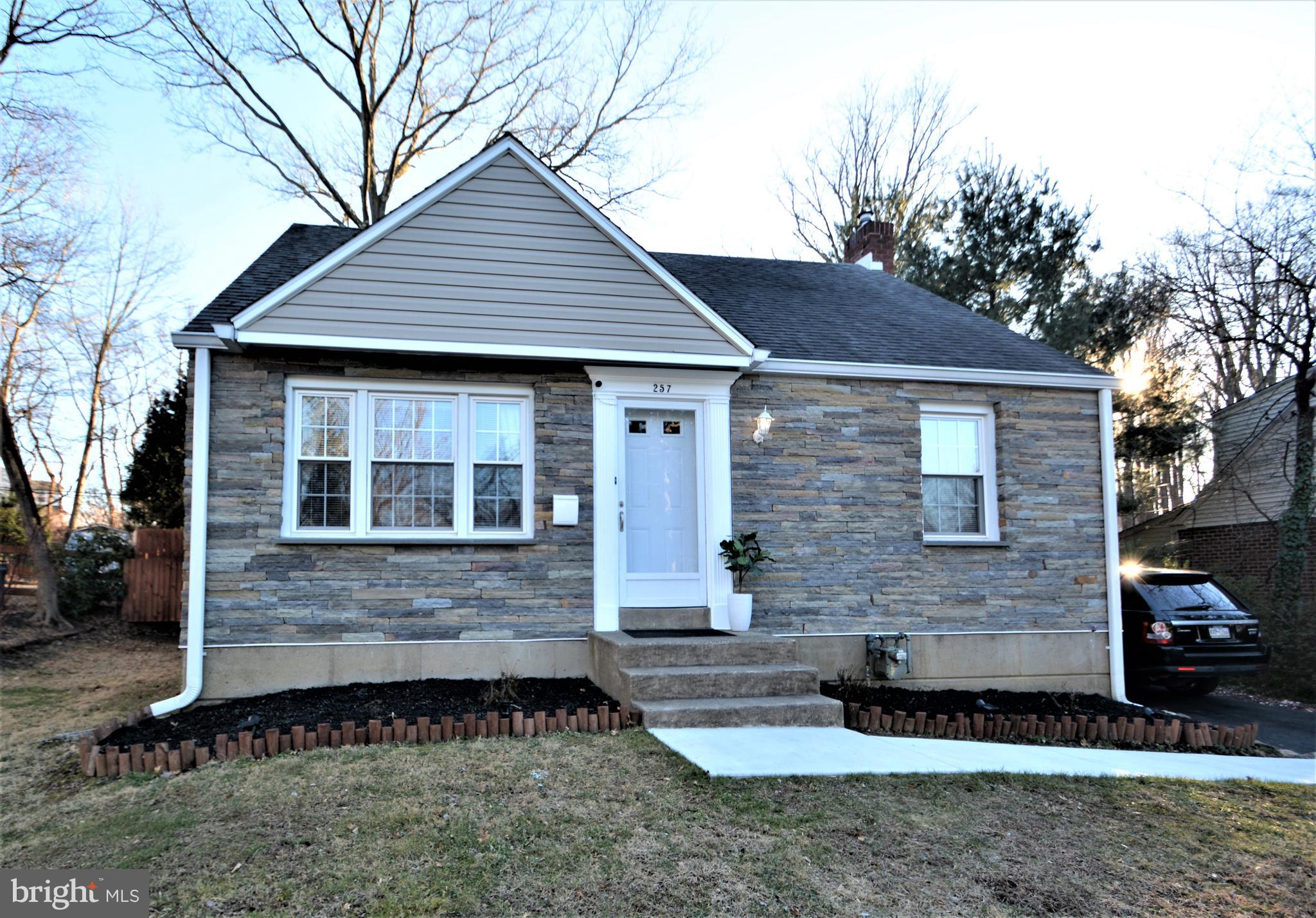 257 Golf Hills Road Havertown, PA 19083 - Photo 1 of 22