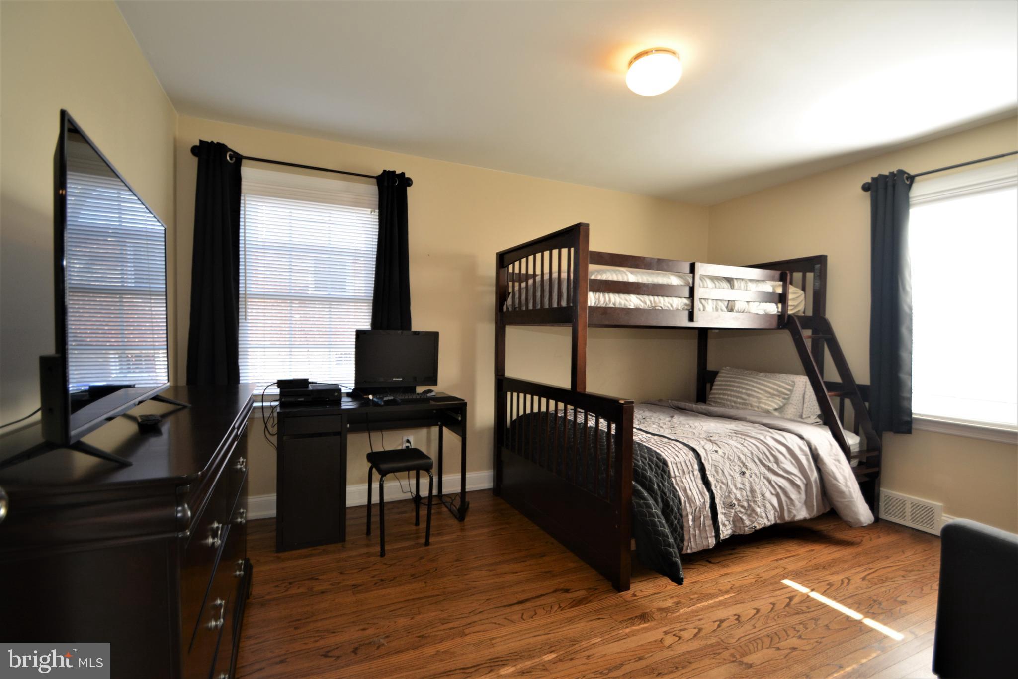 257 Golf Hills Road Havertown, PA 19083 - Photo 9 of 22