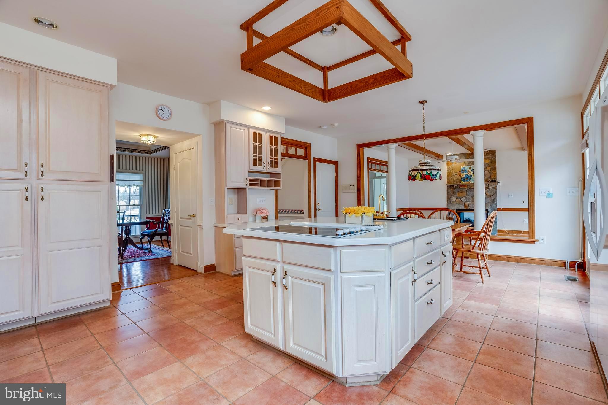 11801 Chapel Road Clifton, VA 20124 - Photo 14 of 57 Kitchen, View 3