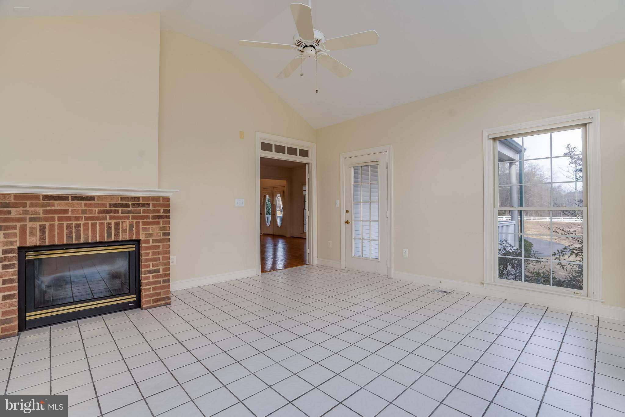 11801 Chapel Road Clifton, VA 20124 - Photo 19 of 57 Sunroom, View 1