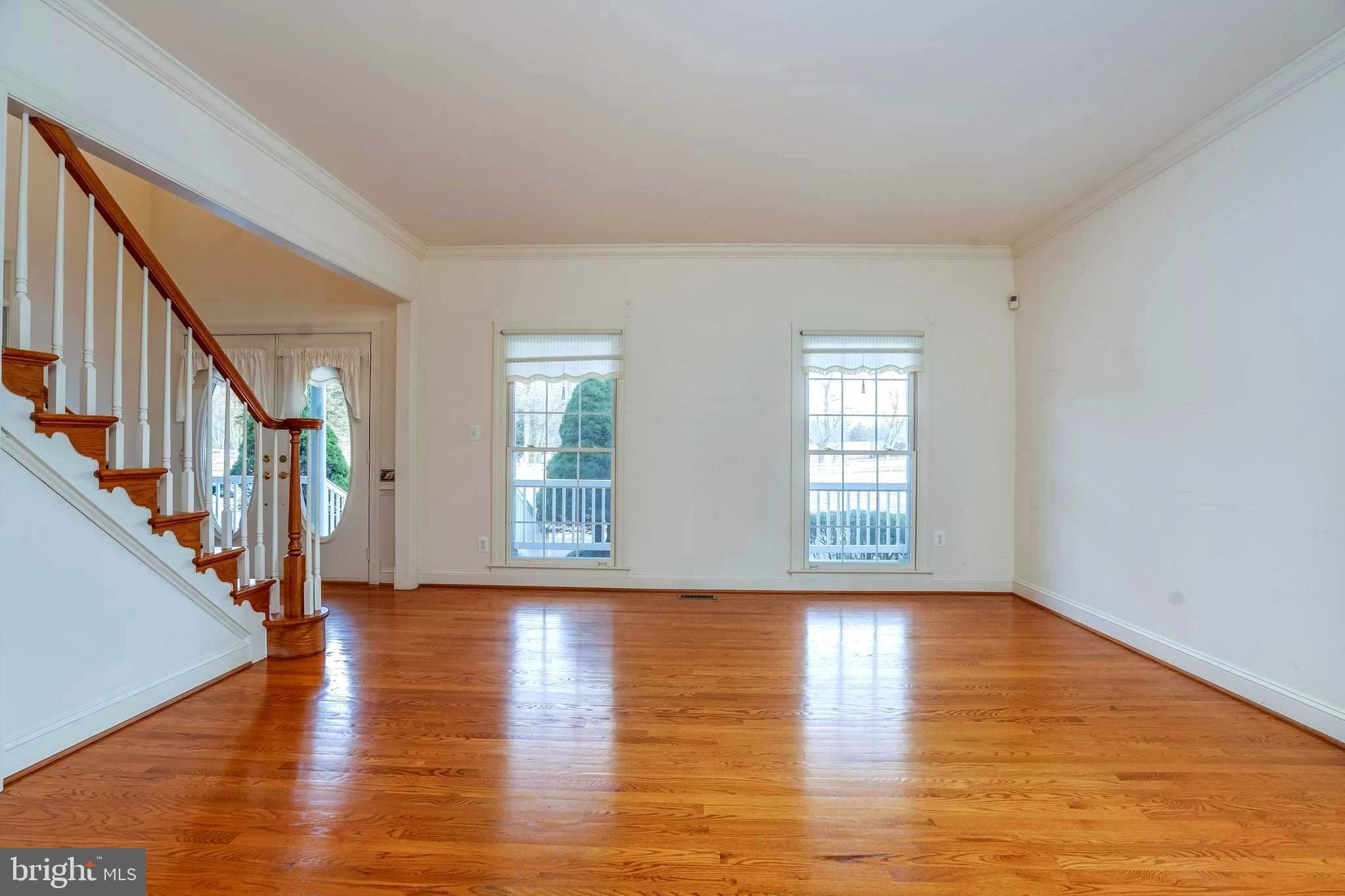 11801 Chapel Road Clifton, VA 20124 - Photo 6 of 57 Living Room, View 2