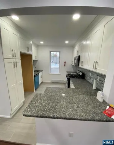 $3,200 | 20 Borig Place, Unit 2, Lodi, NJ 07644