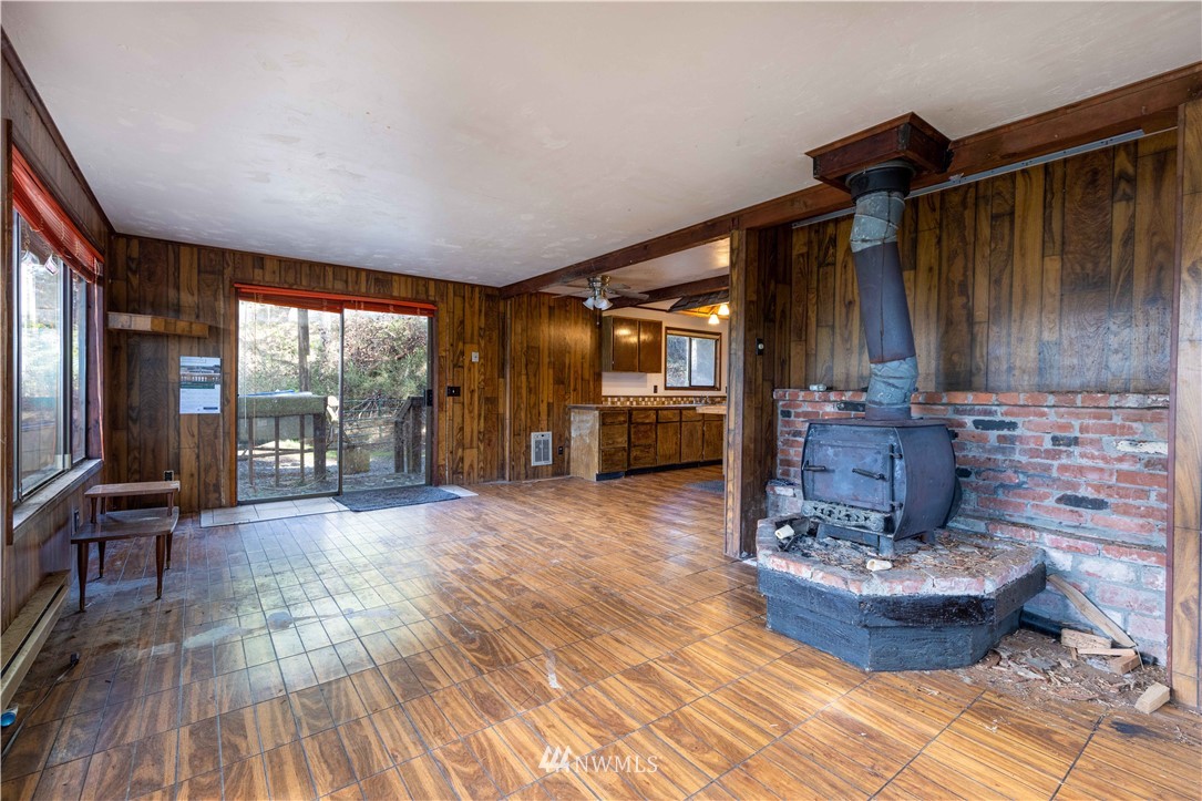 19862 Northwest Stavis Bay Road Seabeck, WA 98380 - Photo 11 of 17 Gallery Image 11