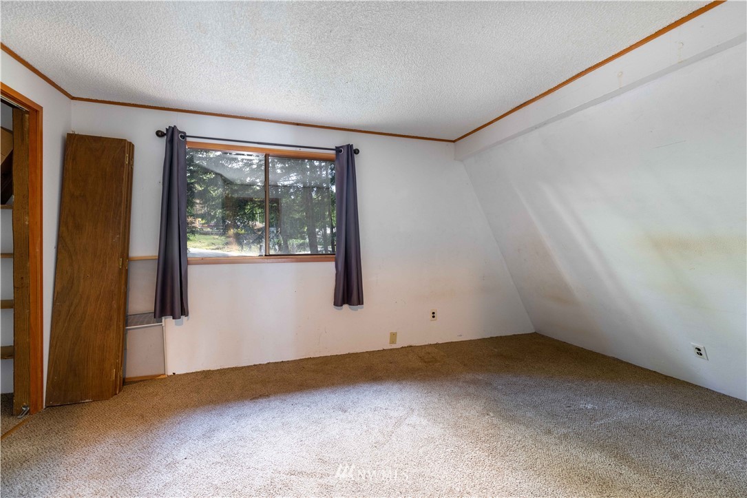 19862 Northwest Stavis Bay Road Seabeck, WA 98380 - Photo 12 of 17 Gallery Image 12