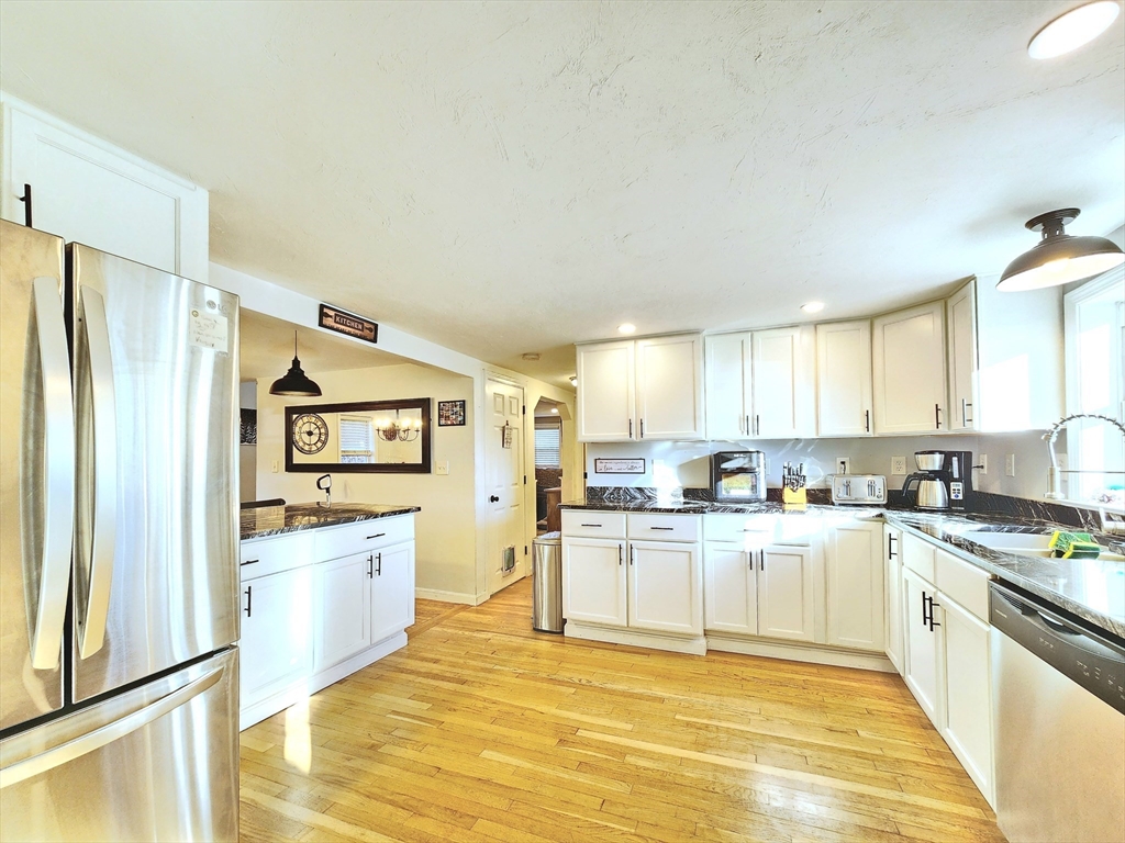 47 Lackey Dam Road Uxbridge, MA 01516 - Photo 3 of 24