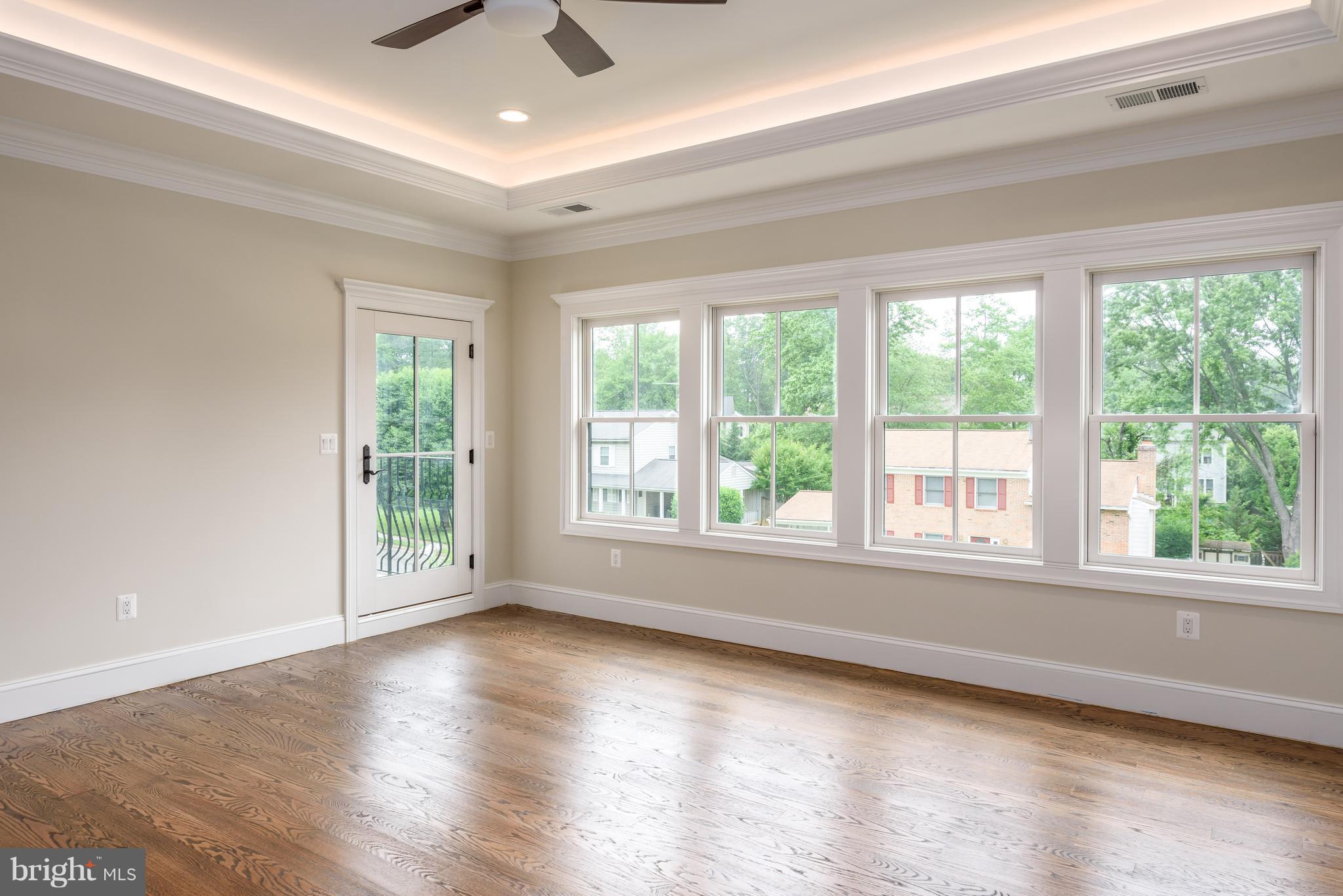902 Ninovan Road Southeast Vienna, VA 22180 - Photo 5 of 12 Bedroom (Master)