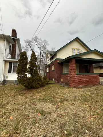 $180,000 | 1117 Martin Luther King Junior Street Southeast, Grand Rapids, MI 49507