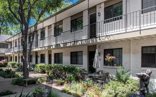 $1,699 | 4710 Abbott Avenue, Unit 105, Highland Park, TX 75205