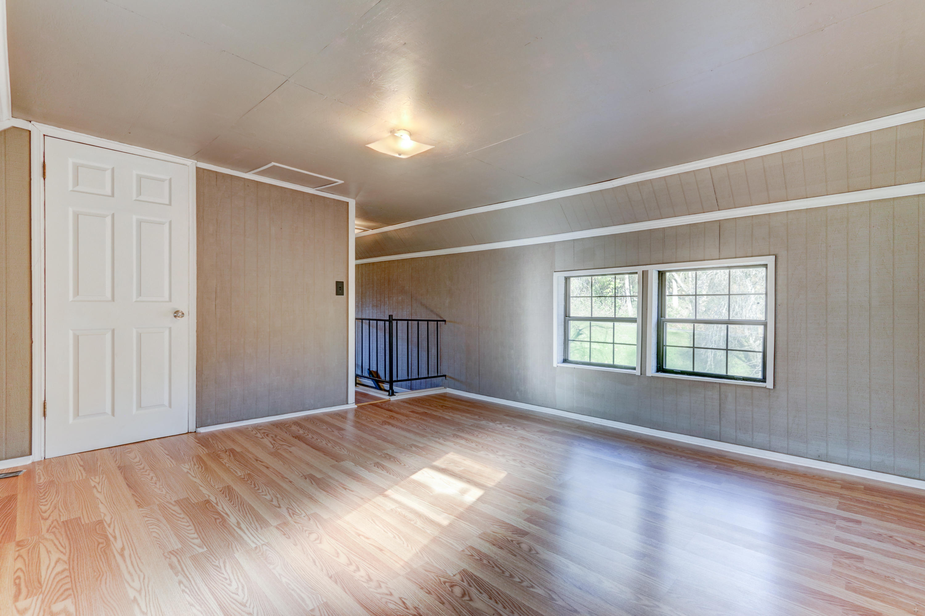 640 Hogskin Road Washburn, TN 37888 - Photo 8 of 22 Positive Perceptions-16
